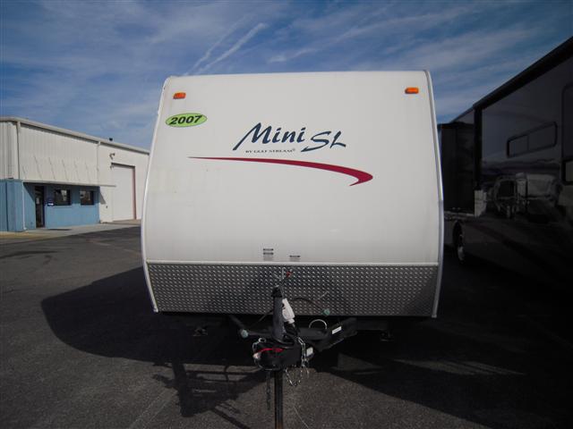 Used 2007 Gulfstream Mini M23DBG Travel Trailer For Sale